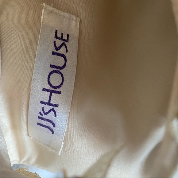 JJ’s House beautiful dress size 4 (with inbuilt padded bra) - Picture 4 of 8